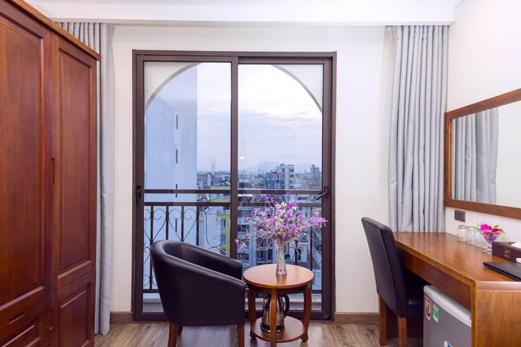 Royal Charm Đà Nẵng