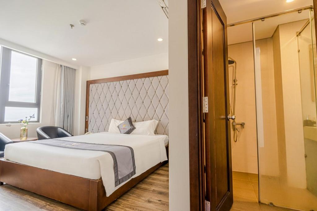 Hotel Royal Charm Đà Nẵng
